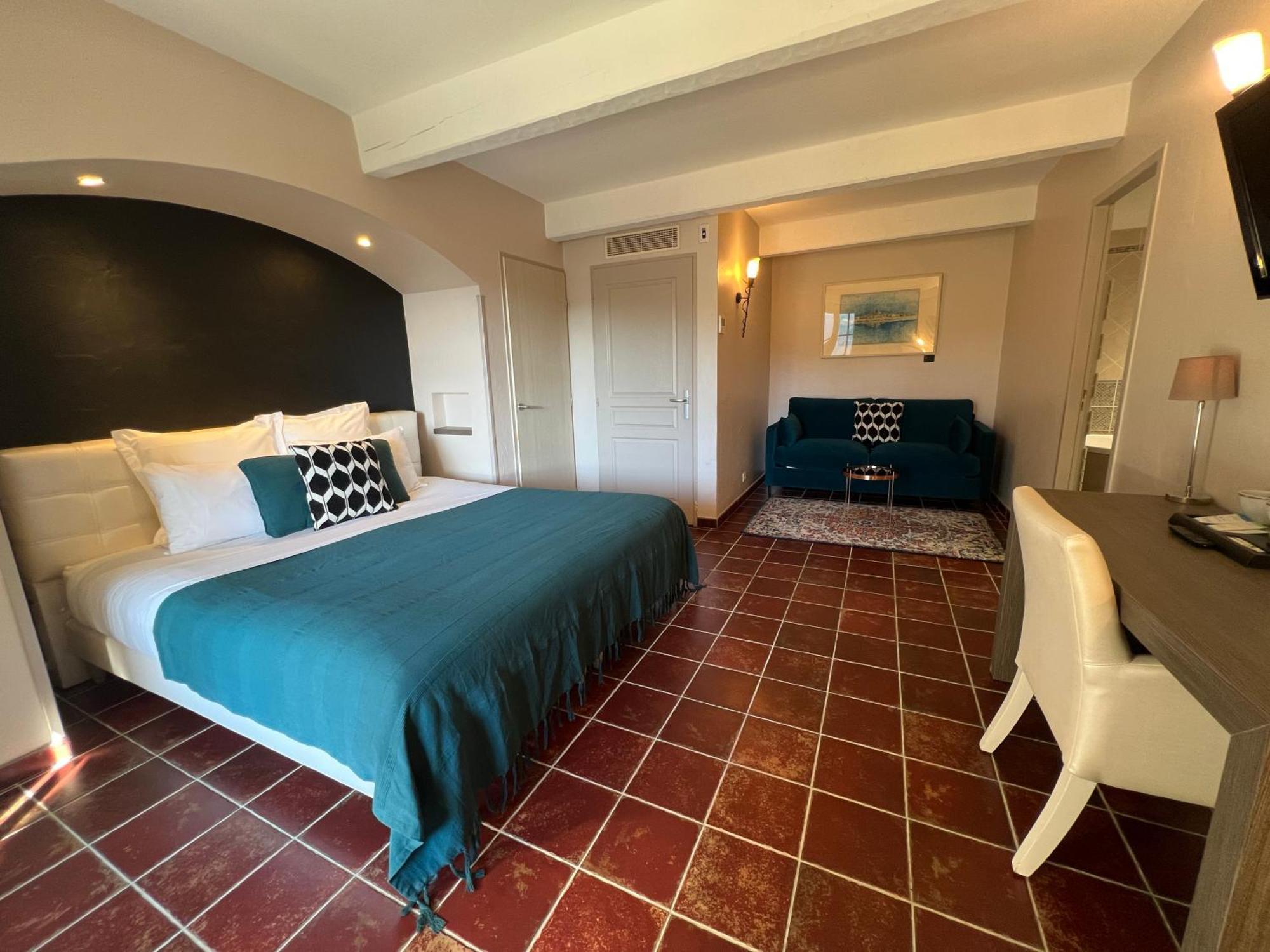 Hotel Restaurant La Bergerie Aragon